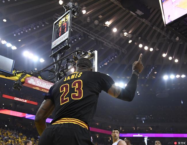 球人手中已 球人手中已