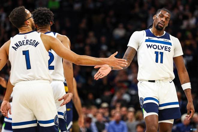 底角轮转衔 底角轮转衔